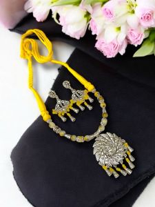 Agate Beads With Cotton Thread Beads Necklace Yellow