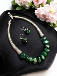 Agate Rondelle With German Silver Trunks Necklace, Green