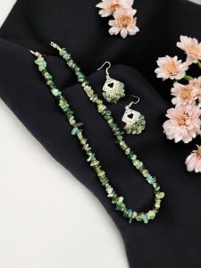 Gemstone chip necklace Moss Agate