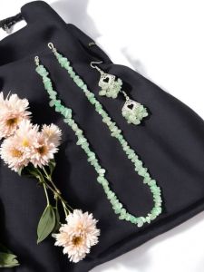  Mother of pearl chip necklace dyed green