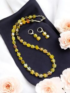 Onyx Plain Necklace Yellow Double Shade