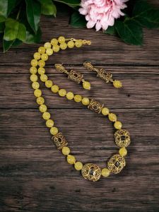 Agate beads in Yellow colour with Victorian spacers