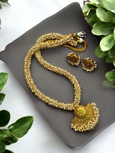 Glass Pearl Loreal With SemiCircle Antique Gold Pendant Necklace