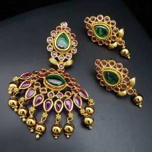 Kemp Pendant With Matching Earings Ruby Pink With Green
