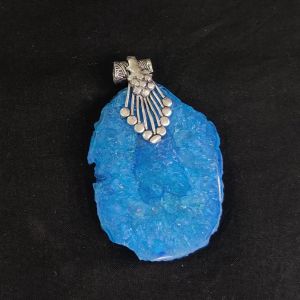 Natural Agate Slice Pendant, Silver Finish sea blue shade