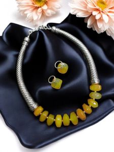 Agate Rondelle With German Silver Trunks Necklace, Yellow
