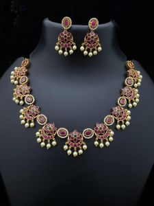Matt finsh Necklace with rice pearl loreals