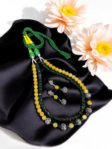 Double layer agate necklace : Green & Yellow with matching cotton Dori