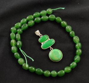 Combo Of Gemstone Pendant With Square Agate Beads