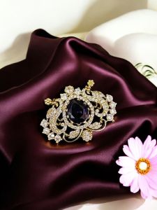 Victorian Pendants / Connectors / side Pendants ( with side and Top holes) Dark violet, size 32x25 MM