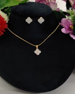 American Diamond Pendant Set With Silver Polish Chain
