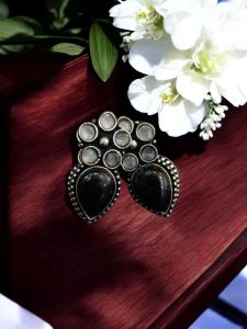 Silver replica studs with Monolisa stones, Black With Grey