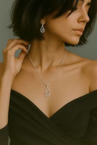 American Diamond pendant set with silver polish chain