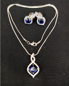 American Diamond Pendant Set With Silver Polish Chain