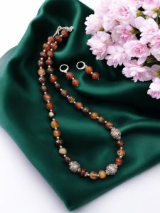 Agate necklace with German silver spacers