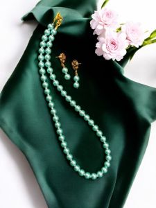 Glass Pearl Necklaces, Green