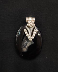Natural Agate Slice Pendant, silver Finish , Black