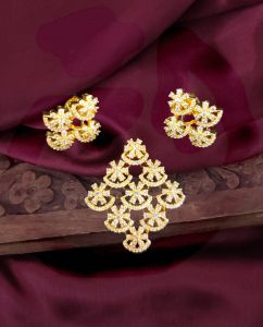 CZ pendants With Earrings, Diamond Shape, White