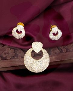 CZ pendants With Earrings, Round Shape, Silver Finish, White