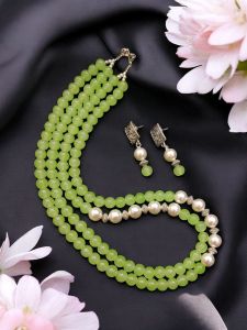 Glass Beads With Cream Pearls Necklace, Light Parrot Green