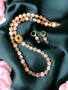 Square Agates with Victorian spacers Necklace With Earrings