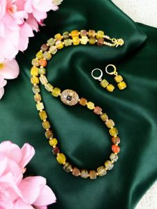 Square Agates with Victorian spacers Necklace With Earrings, Yellow Double Shade