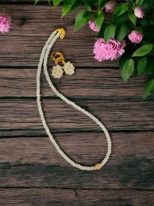 Agate Necklace in Single Layer with Zircon Stone Bead With Earrings, Half White