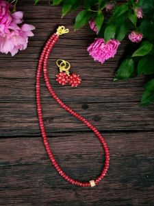 Agate Necklace in Single Layer with Zircon Stone Bead With Earrings, Maroon