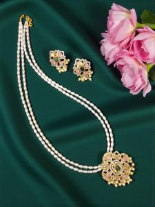 Victorian Necklace with Victorian Pendant with Shell Rice Pearls