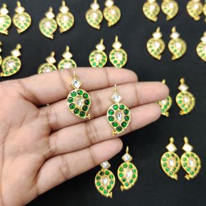  Jadau Pendant, Mango,Green With White