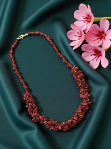 Mother of pearl (dyed) chip necklace