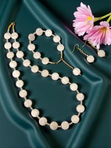 She’ll Pearl Necklace with Bracelet and Earrings