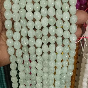 Natural Quartz Beads, (Oval), 8x10mm, Light Pista Green