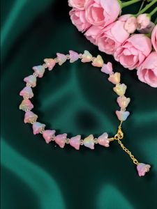 7 inches Glass Flower Bracelet with Lobster clasp and a hanging flower