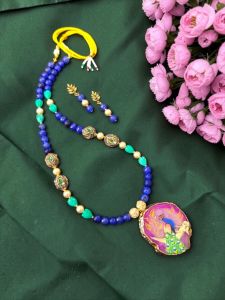 Navrabeads Radha Krishna Hand Painted Pendant Necklace with Agate & Tulip Beads | Spiritual Handcrafted Gemstone Jewelry for Women | Traditional Ethnic Wear