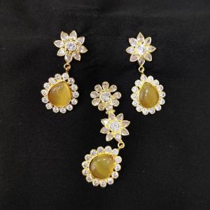 Navrabeads Kundan Pendant Set Yellow – Elegant Traditional Jewellery with Matching Earrings | 2.9x0.58 Inch Pendant, 1.5 Inch Earrings for Wedding & Festive Wear