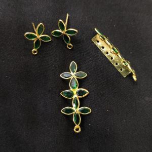 6 hole Kundan Pendants With Earrings, Can be used as a connector, Green