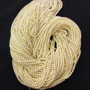 Shell Pearl, 3mm, Round, Yellowish cream