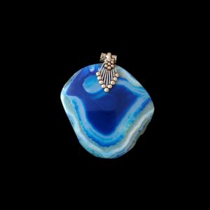 2.5" to 3" Natural Agate Slice Pendant, Silver Finish, sold by 1 Pc