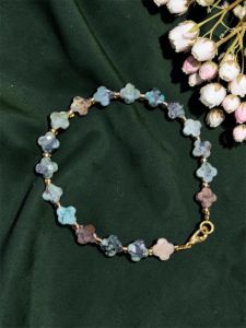 Navrabeads Lucky Charm Four Petal Clover Gemstone Bracelet – 7 Inch | Elegant Adjustable Gemstone Bracelet for Women, Daily & Fashion Wear