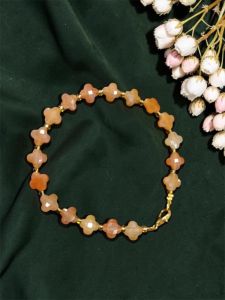 Navrabeads Lucky Charm Four Petal Clover Gemstone Bracelet – 7 Inch | Elegant Adjustable Gemstone Bracelet for Women, Daily & Fashion Wear