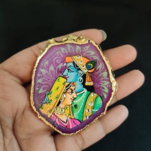 Navrabeads Onyx Stone Radha Krishna Pendant with Gold Foil Borders – Approx. 1 Piece for Jewellery Making