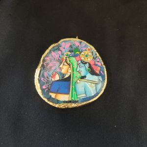 Navrabeads Onyx Stone Radha Krishna Pendant with Gold Foil Borders – Approx. 1 Piece for Jewellery Making