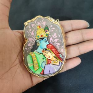 Navrabeads Onyx Stone Radha Krishna Pendant with Gold Foil Borders – Approx. 1 Piece for Jewellery Making