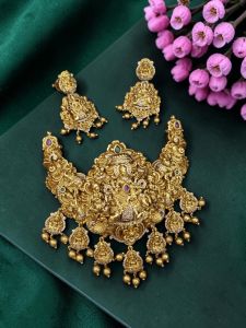 Navrabeads Antique Gold Finish Goddess Lakshmi Pendant Set with Matching Earrings – Traditional Temple Jewellery for Women | South Indian Ethnic Jewellery