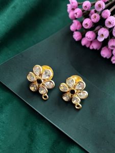 Navrabeads 1 pair of 14mm Polki Studs, Black