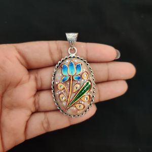 Navrabeads Premium Silver Finish Tanjore Pendant | Professional Quality Brass Base with Onyx Stone | Traditional Jewellery Making Pendant