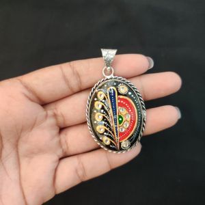 Navrabeads Premium Silver Finish Tanjore Pendant | Professional Quality Brass Base with Onyx Stone | Traditional Jewellery Making Pendant