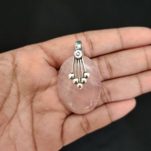 Navrabeads Premium Quality Natural Gemstone Rose Quartz Pendant for Women