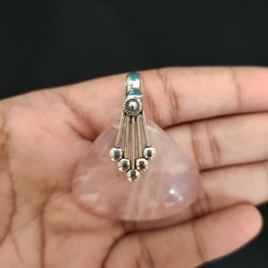 Navrabeads Premium Quality Natural Gemstone Rose Quartz Pendant for Women